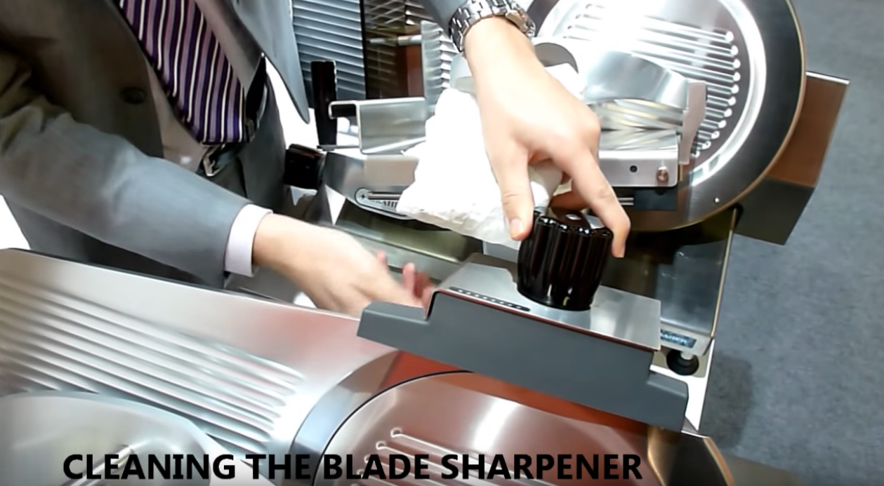 How to Handle Meat Slicers - Safety guidelines - Braher